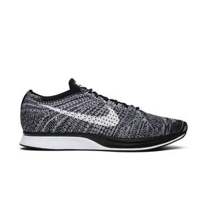 Nike Men’s Flyknit Racers “Oreo 2.0” Sz 9